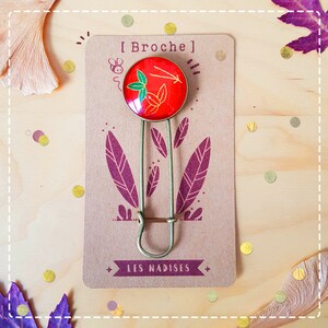 Brooch, clips, hair accessories, cabochons, Japanese paper, origami, washi, yuzen, flowers, woman, handmade, gift, Quebec, Canada