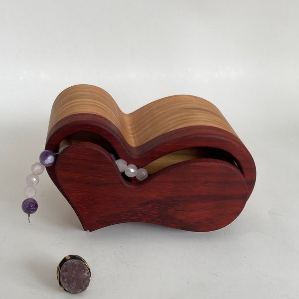 Wooden Jewelry Box - "Heart" made of Solid Wood for your Precious Jewelry. Bandsaw Box as a Rustic Home Decor