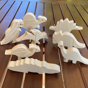 Handmade Wooden Dinosaur Toy Set: Natural Wood Animal Figures