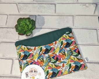 Leafy Green Tablet Sleeve, Fleece Lined with Front Pouch, Tablet Pouch