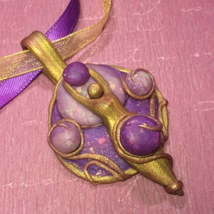 Violette Godin Hanger