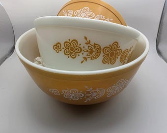 Vintage Pyrex Butterfly Gold Nesting Mixing Bowl Set of 3 Milk Glass MCM 70s