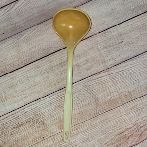 Vintage Foley Harvest Gold Plastic Ladle Cooking Serving Kitchen Utensil