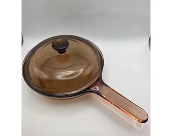 Sartén Vintage Vision Corning Ware de 10" con tapa de fondo tipo gofre, color ámbar.