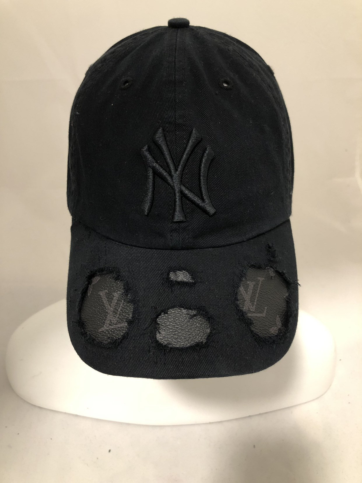 distressed yankees hat