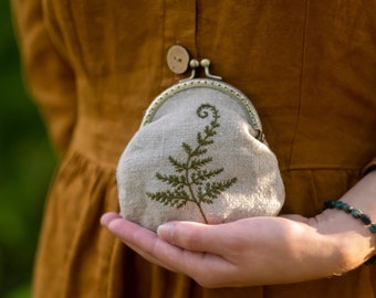 Linen purse hand embroidered, fern, forest motif, upcykling vintage clutch