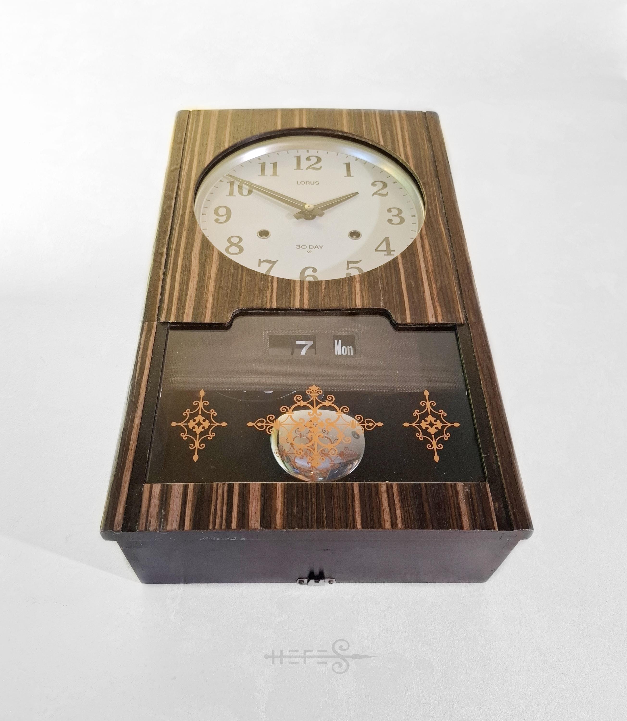 Lorus Seiko 30 Day & Date Wood Veneer Mechanical Gong Japanese