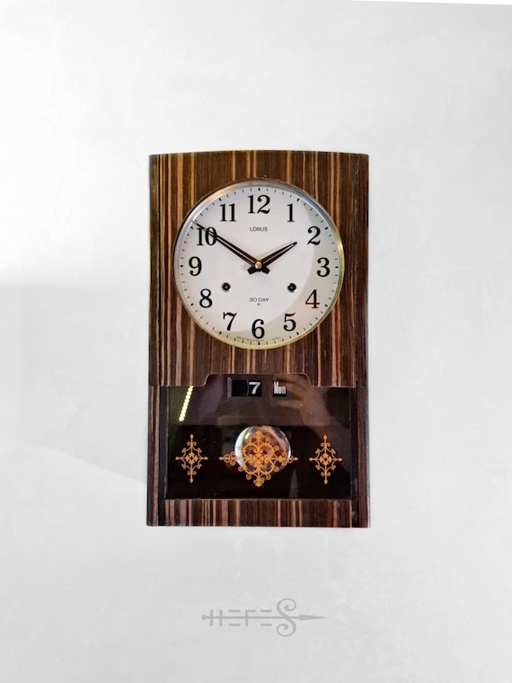 Lorus Seiko 30 Day & Date Wood Veneer Mechanical Gong Japanese
