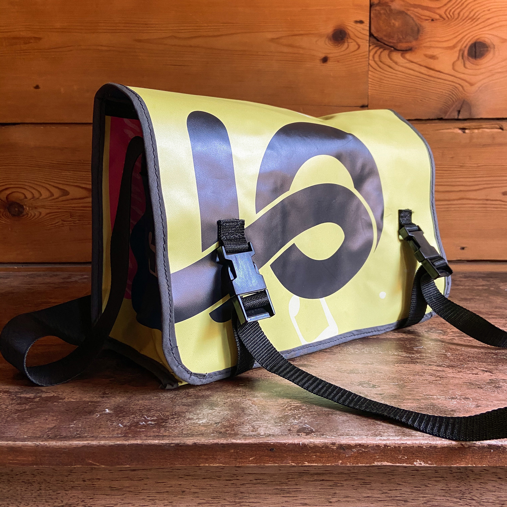 Recycled Vinyl Messenger Bag 