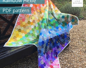 Patrón digital para edredón y cojín con diseño hexagonal arcoíris