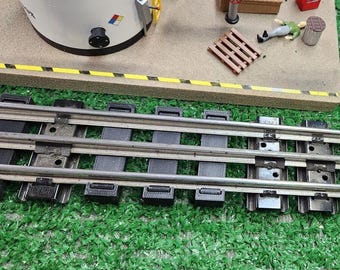 Snap on Railroad Ties for O Gauge Model Railroads Using Tubular Train Track (Lionel, Menards) (100 Pack)