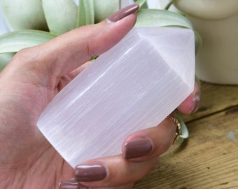 Selenite Crystal Tower: Satin Spar for Healing