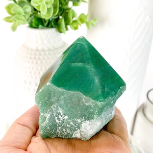 GREEN AVENTURINE Crystal Tower Aventurine Top Polished Point Large Crystal Towers Healing Crystal Home Decor Crystal Gifts Crystal Grids