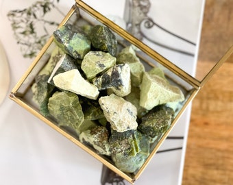 Rough and Raw Serpentine: A Healing Touch of Nature's Beauty Crystal Healing Stones Crystal Home Decor Crystal grids Crystal Gifts