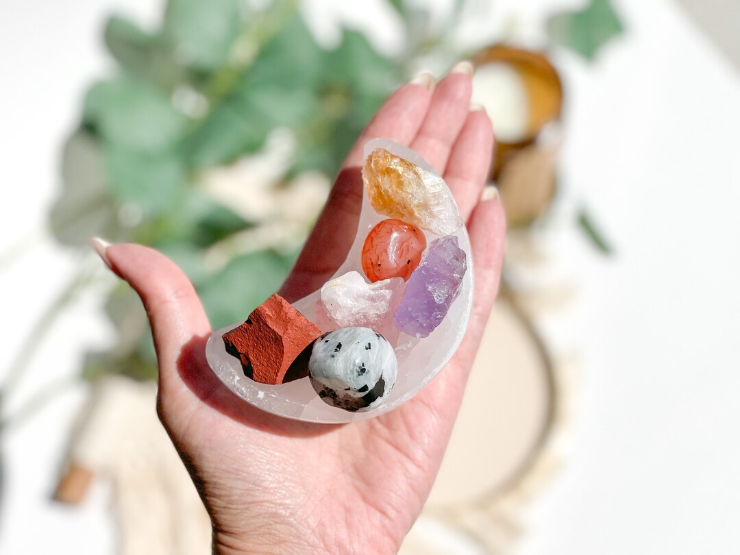 Cancer Zodiac Crystal Set: Selenite Moon Bowl, Healing Gemstones - Etsy