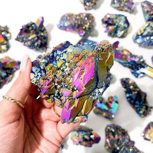Small Rainbow Aura Quartz Clusters: The Perfect Addition to Your Crystal Collection for Healing and Energy Boosting