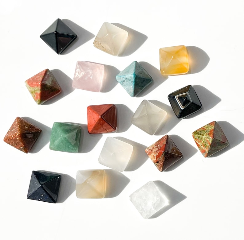 Mini Crystal Pyramids: Assorted Gemstone Healing Crystals - Etsy