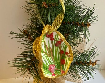 Oyster Shell Holiday Christmas Ornament-Mistletoe