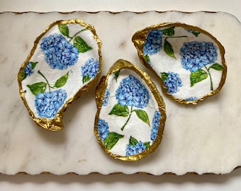 Oyster Shell Decor-Handmade Ring Dish, Bridesmaid Gifts, Engagement Ring Holder, Wedding Gift, Unique Gift, Hostess Gift, Blue Hydrangea