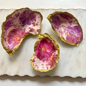 Oyster Shell Decor- Handmade Ring Dish, Bridesmaid Gifts, Engagement Ring Holder, Wedding Gift, Unique Gift, Shell Art, Magenta