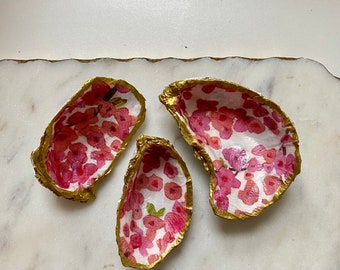 Cherry Blossom Oyster Shell Decor- Handmade Ring Dish, Bridesmaid Gifts, Engagement Ring Holder, Wedding Gift, Unique Hostess Gift