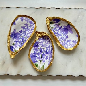Oyster Shell Decor-Handmade Ring Dish, Bridesmaid Gifts, Engagement Ring Holder, Wedding Gift, Unique Gift, Hostess Gift, Purple Wildflower