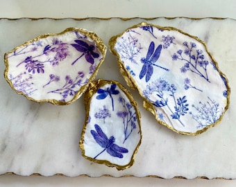 Oyster Shell Decor- Handmade Trinket Dish, Bridesmaid Gifts, Ring Dish, Coastal Decor, Wedding, Unique Gift, Shell Art, Dragonfly Print