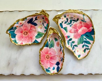 Oyster Shell Decor-Handmade Trinket Dish, Bridesmaid Gifts, Ring Dish, Coastal Decor, Wedding, Unique Gift, Sustainable Art, Peony Print