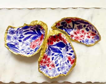 Oyster Shell Decor- Handmade Trinket Dish, Bridesmaid Gifts, Ring Dish, Coastal Home, Wedding, Unique Gift, Shell Art, Red White and Blue