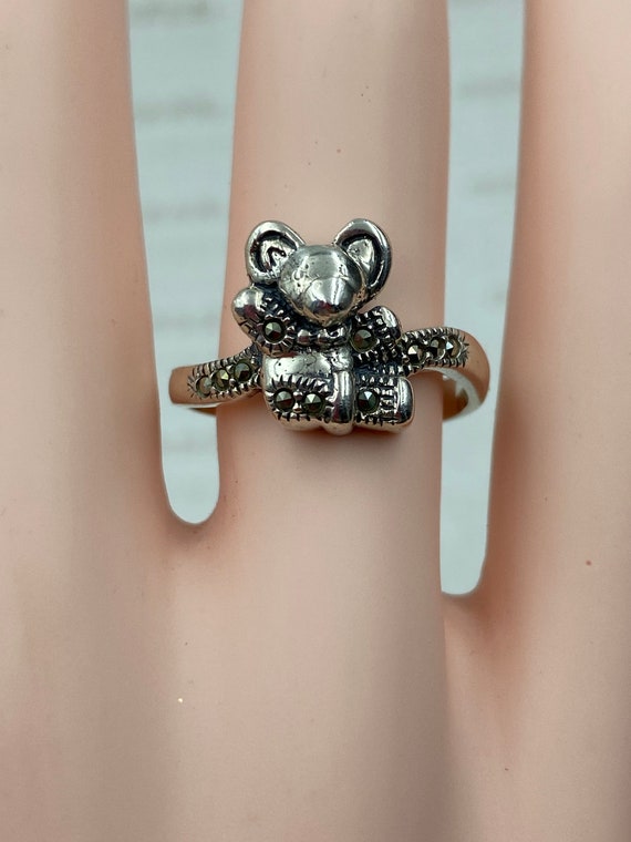 Silpada? Sterling Silver Mouse Marcasite Accents Ring Size 8 1/2 