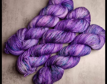 SPECTRE - Hand Dyed Merino Yarn 100g.