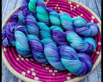 SEA WITCH - Hand Dyed Merino Yarn 100g.