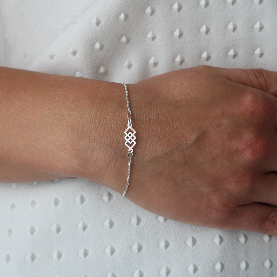Interlocking Square Bracelet Minimalist Delicate Bracelet Etsy