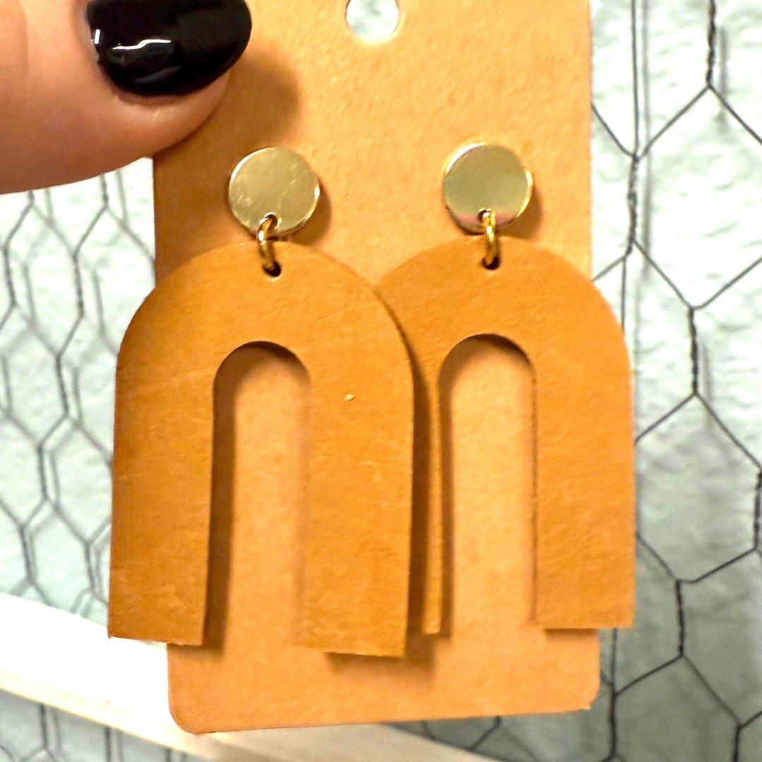 Talia U Shaped Earring