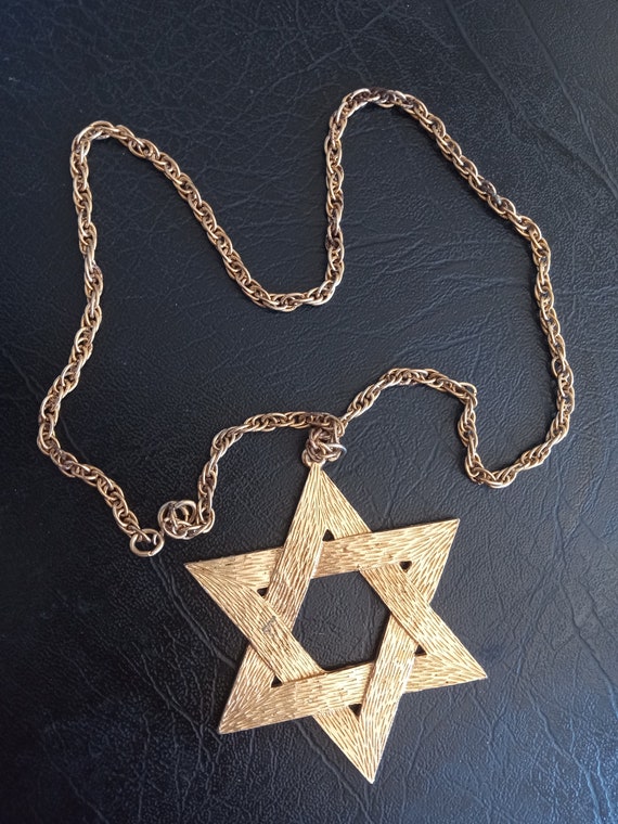 Vintage Gold Tone Star of David Pendant Necklace - image 3