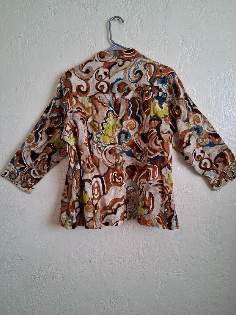 Erdfarbene Jacke mit abstraktem Print von Parsly & Sage Bild 6