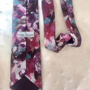 Vintage Van Heusen Necktie, Purple Tones Abstract Floral Pattern