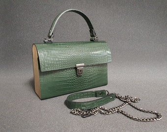 Personalized crocodile embossed green leather bag with wooden inserts, Women leather green purse, Green leather handbag Wooden leather purse