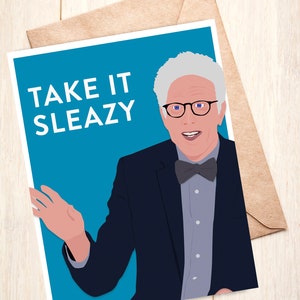 Könnte beinhalten: Eine Grußkarte mit blauem Hintergrund und weißem Text, der "Take it Sleazy" lautet. Auf der Karte ist ein Cartoon-Bild eines Mannes mit grauem Haar, der einen blauen Anzug, ein weißes Hemd und eine schwarze Fliege trägt.