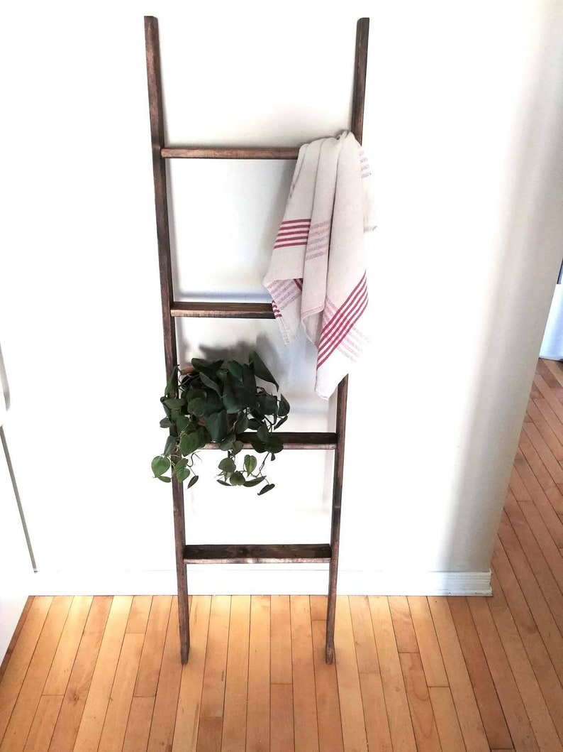 Blanket Ladders for Rustic Homes, Cottages, and Traditional Residences