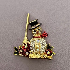 Rhinestone Snowman Needle Minder: Magnetic Brooch, Sewing Accessory
