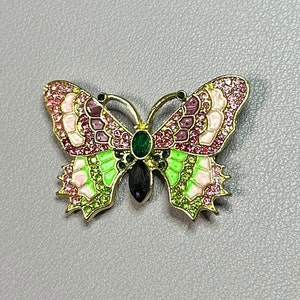 Butterfly Needle Minder-Needle Dock-Brooch-Magnet-Stitching Accessory-Sewing Tool-Gift for Stitcher-Stitching Must Have