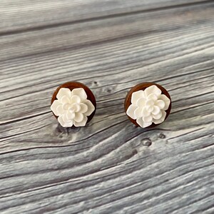 white succulent stud earrings | set in wood | 12mm