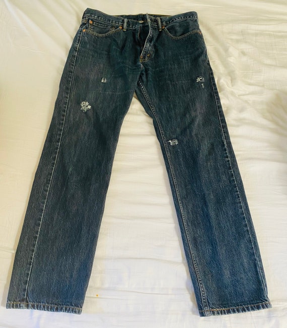 Distressed Levi 505 Jeans 34x32