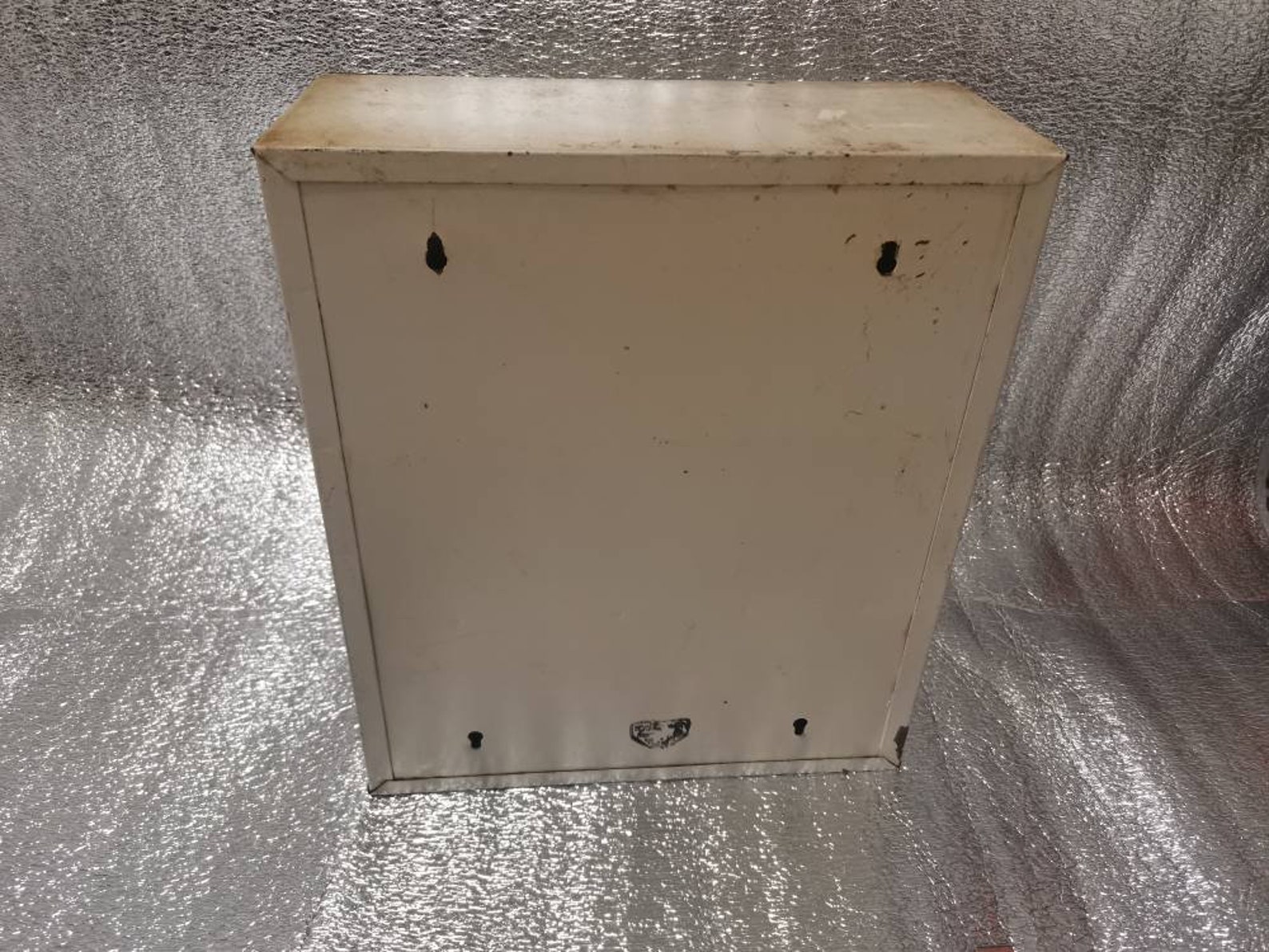 Vintage primeros auxilios gabinete de metal gabinete colgante | Etsy