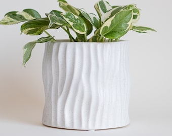 Wavy Planter Speckled Matte White Ceramic w/ Drainage Hole, Indoor Plant Pot Modern Mid Century Cute Vintage Aesthetic Unique Boho Decor