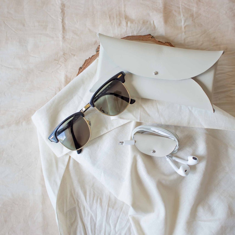 Pause Moderne – KIT DIY – Fabriquer sa pochette à lunette et son porte écouteur Pause Moderne – KIT DIY – Fabriquer sa pochette à lunette et son porte écouteur