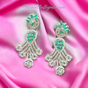 Green Crystal Earrings, Minimal earrings, Wedding jewelry, Boho Jewellery, Gift for her,