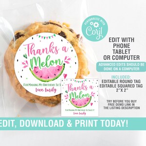 Puede incluir: Etiquetas redondas y cuadradas editables con un dise&ntilde;o de sand&iacute;a. Las etiquetas dicen "Gracias por un mel&oacute;n" y est&aacute;n personalizadas con el nombre "Emily".