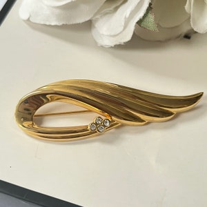 1980s Sparkly Diamanté Gold Plated Brooch